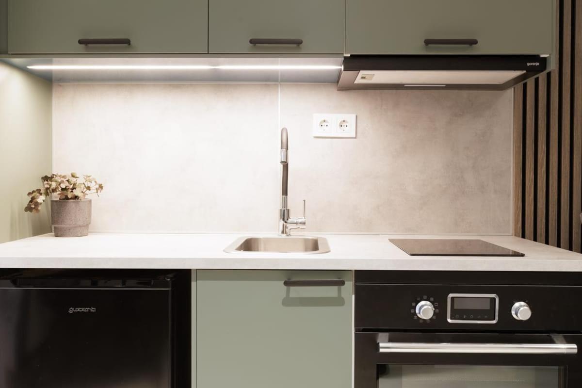 The Urban Chill Spot Harsfa Street Apartment Budapest Ngoại thất bức ảnh